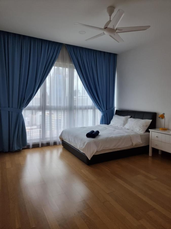 Wonderful Blue City View @Regalia Residence Kuala Lumpur Extérieur photo