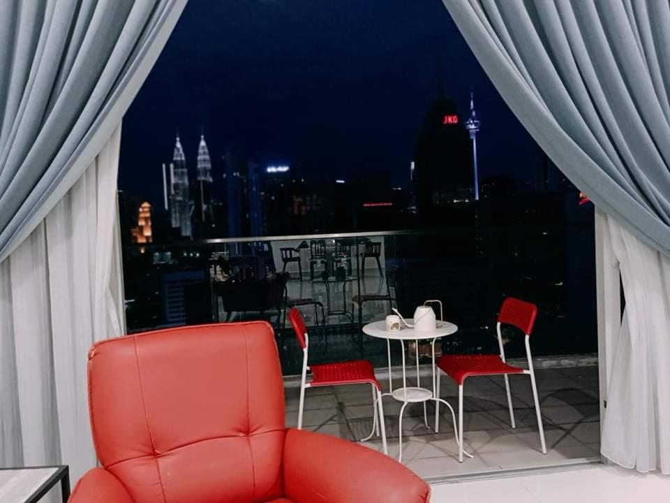Wonderful Blue City View @Regalia Residence Kuala Lumpur Extérieur photo